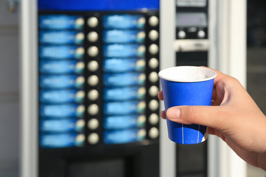 vending machine paper cups
